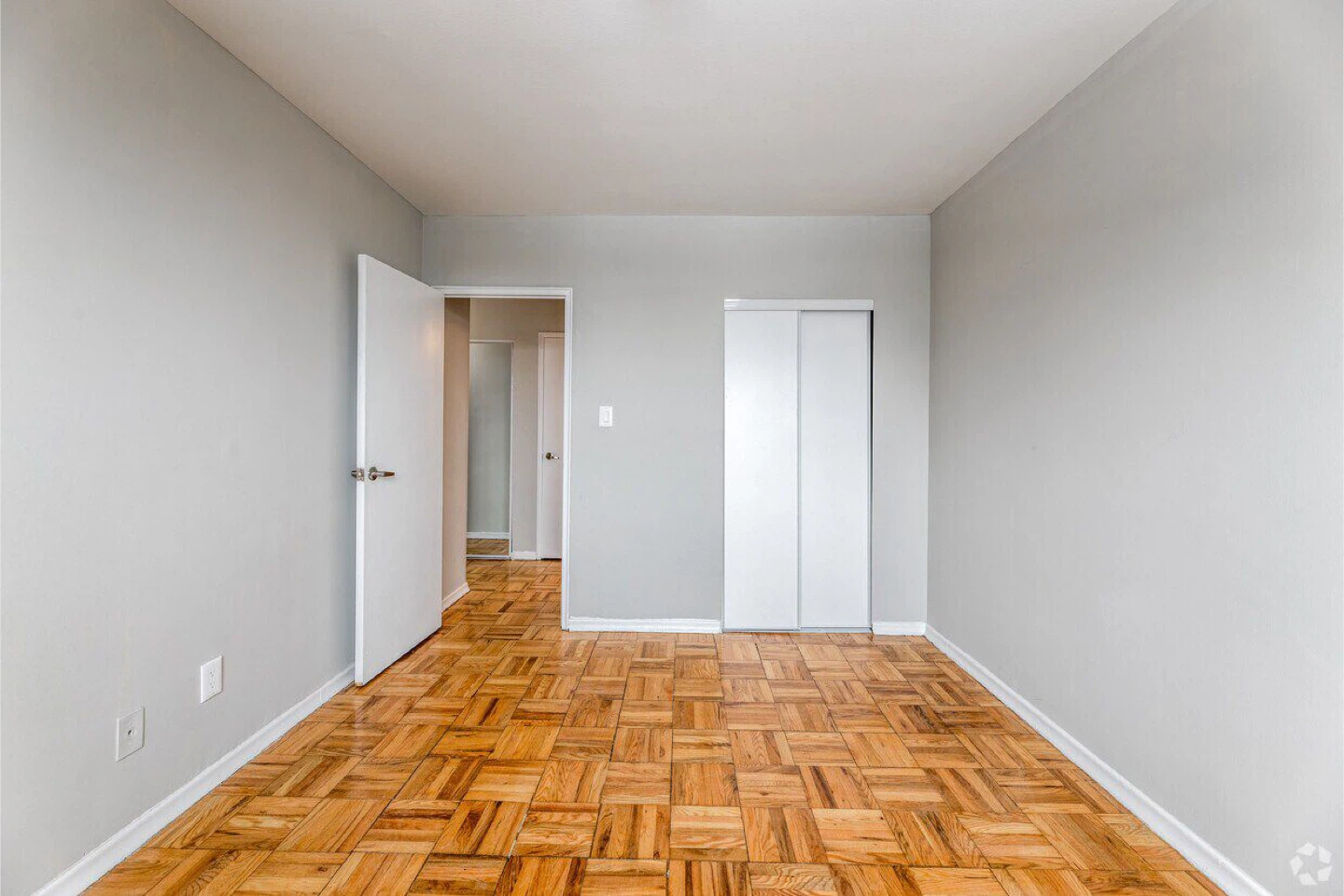 Master Bedroom - photo 2