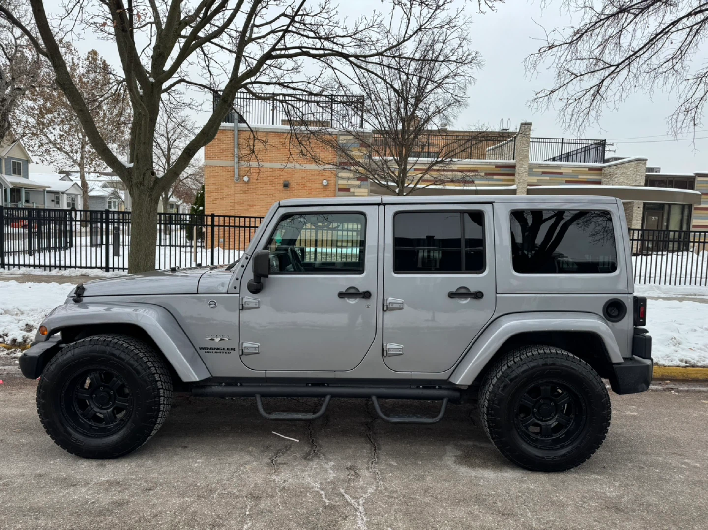 2016 Jeep Wrangler · Unlimited Sahara Sport Utility 4D - photo 4