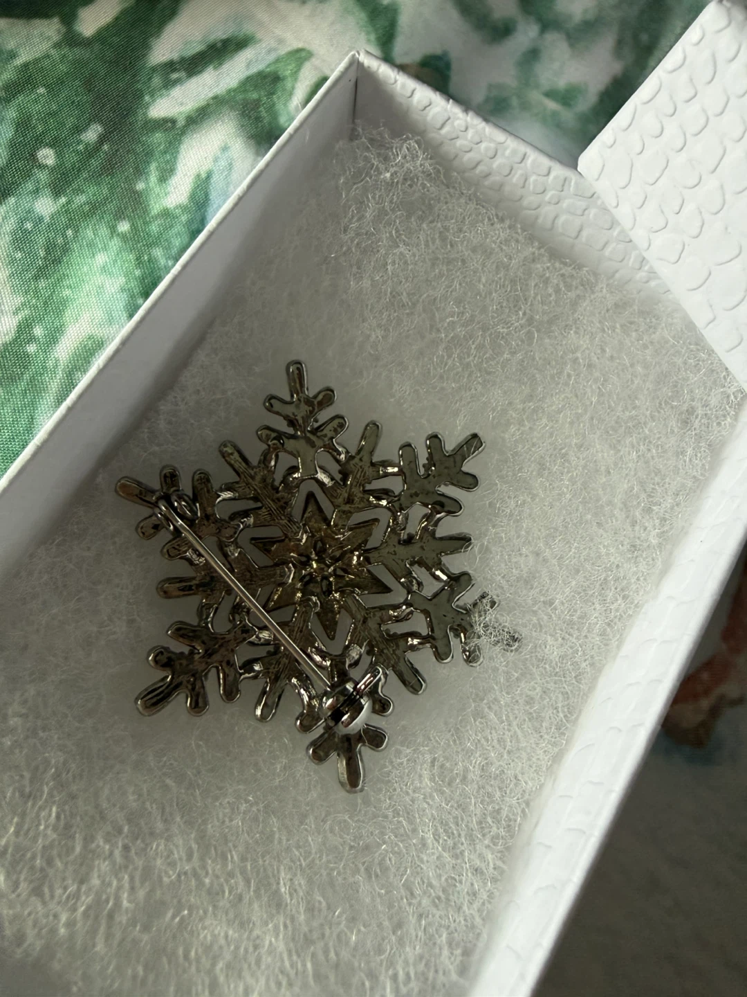 Rhinestone Snowflake Brooch - photo 2