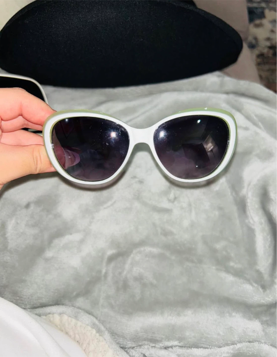 D&G Sunglasses with Case - photo 4