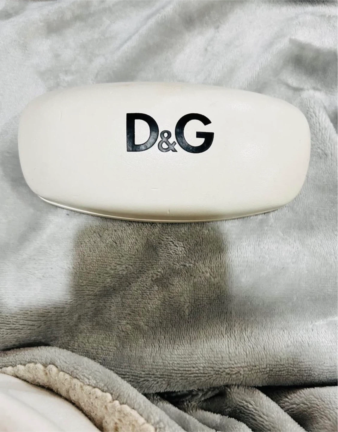 D&G Sunglasses with Case - photo 3