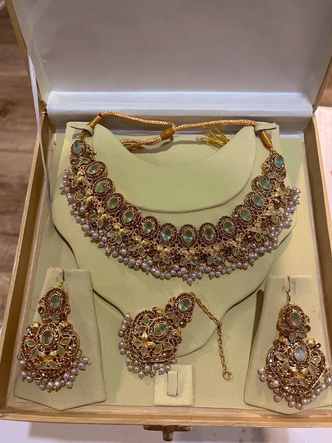 Jewellery Set with Necklace, Earrings, and Tikka