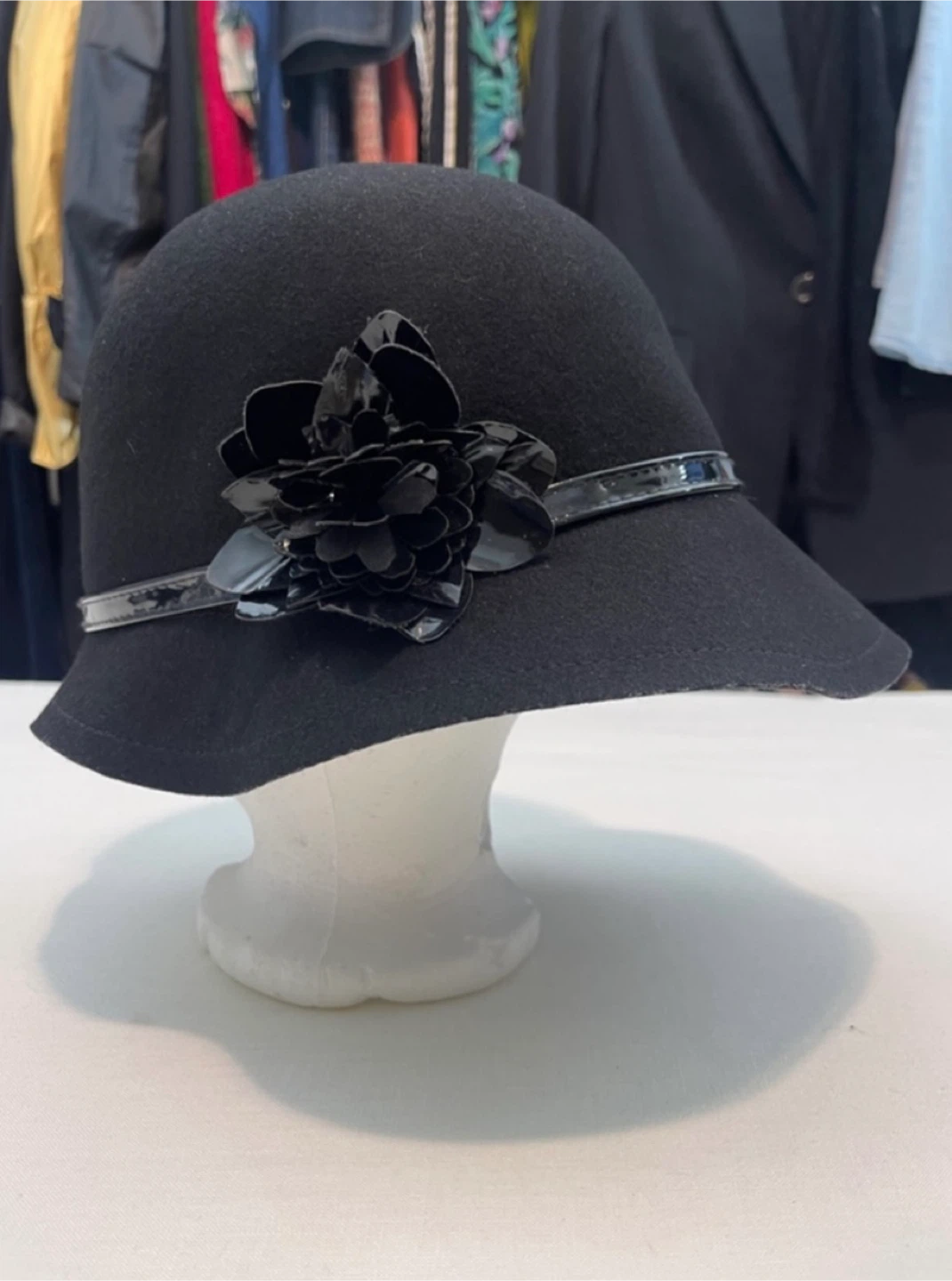 Liz Claiborne Black Cloche Hat with Flower Detail - photo 2