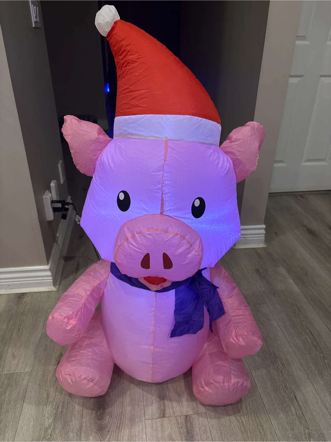 Inflatable Christmas Pig Decoration - photo 5
