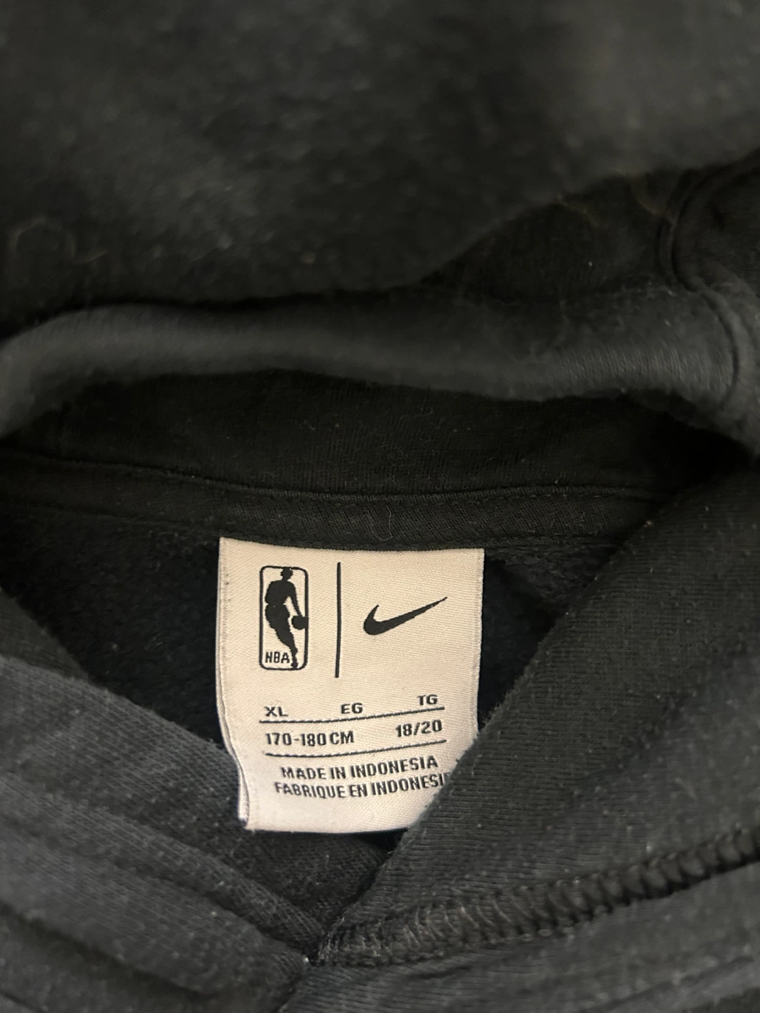 Nike NBA Chicago Bulls Pullover Hoodie - Youth XL - photo 5