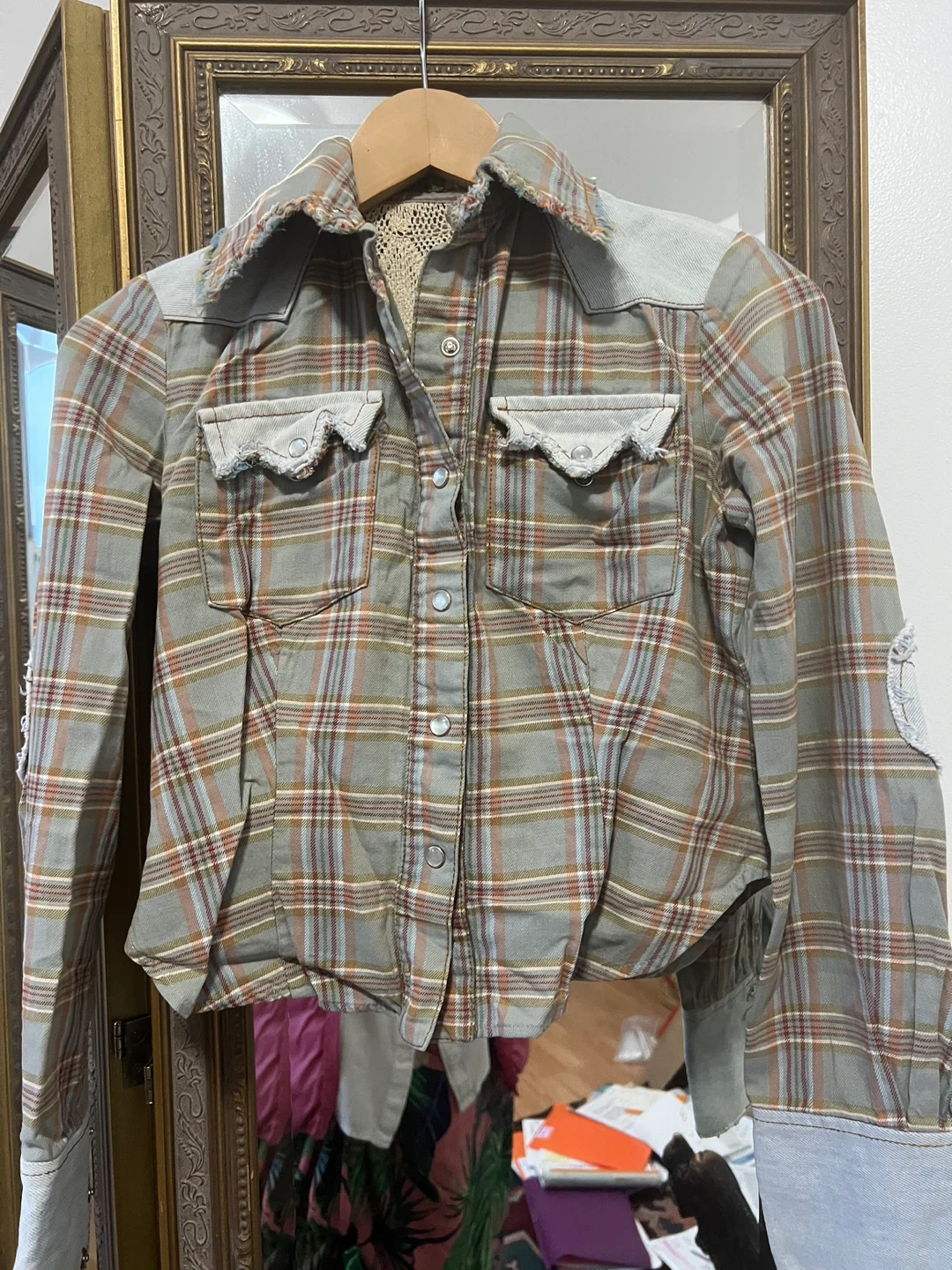 Plaid long sleeve button up