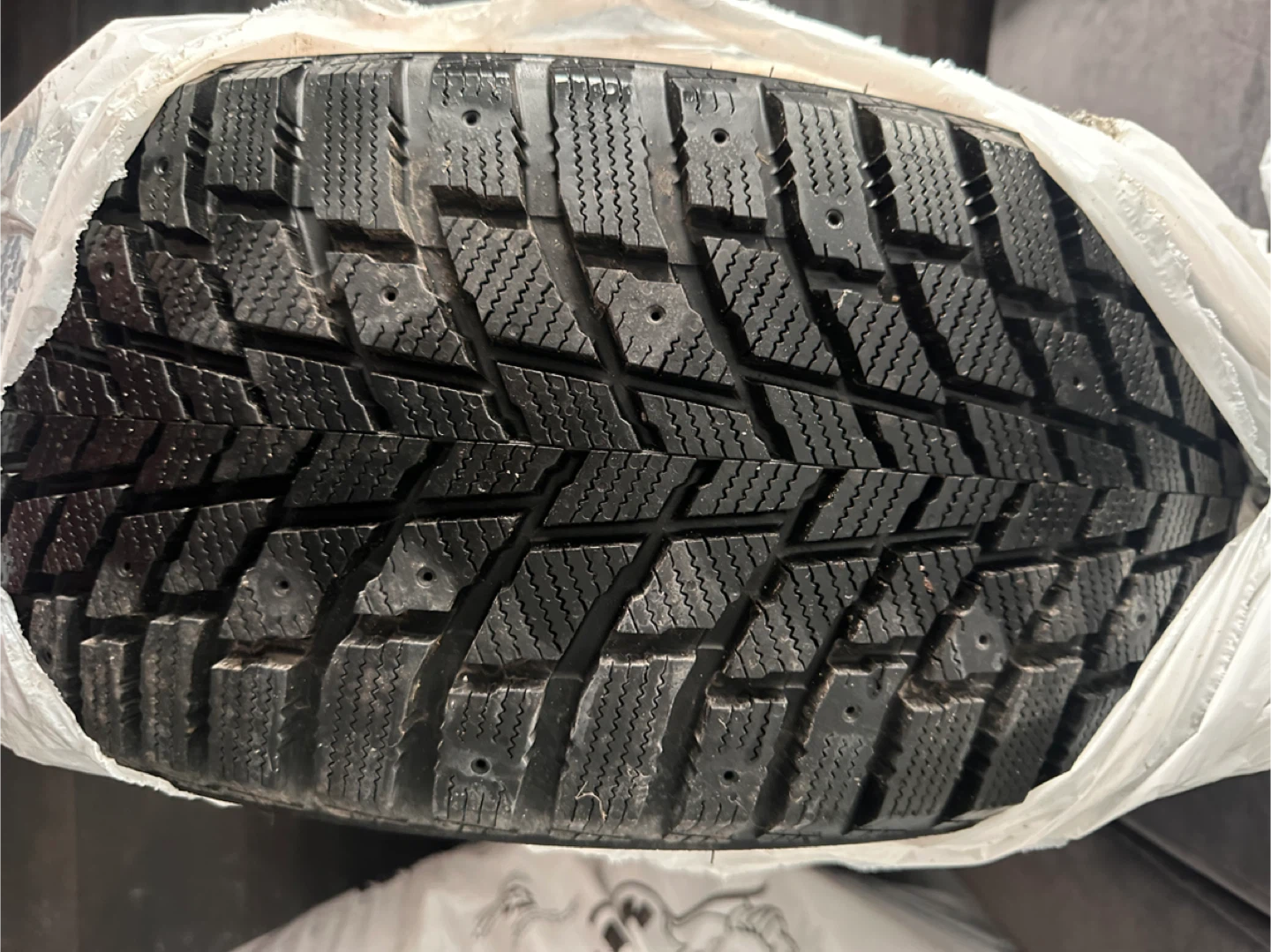 Sailun Ice Blazer WST1 Tire 215/45R18