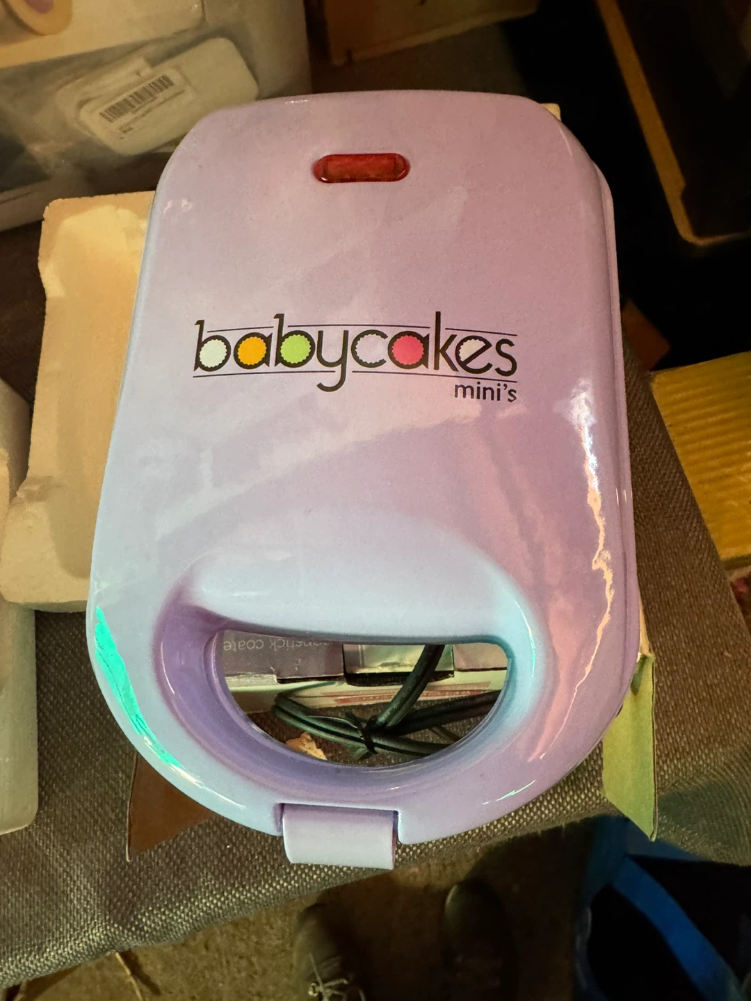 Babycakes Mini Cake Pop Maker 9-Pop - Like New! - photo 3