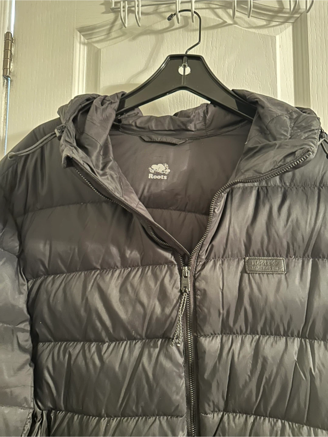 Roots Black Puffer Jacket (Large) - photo 4
