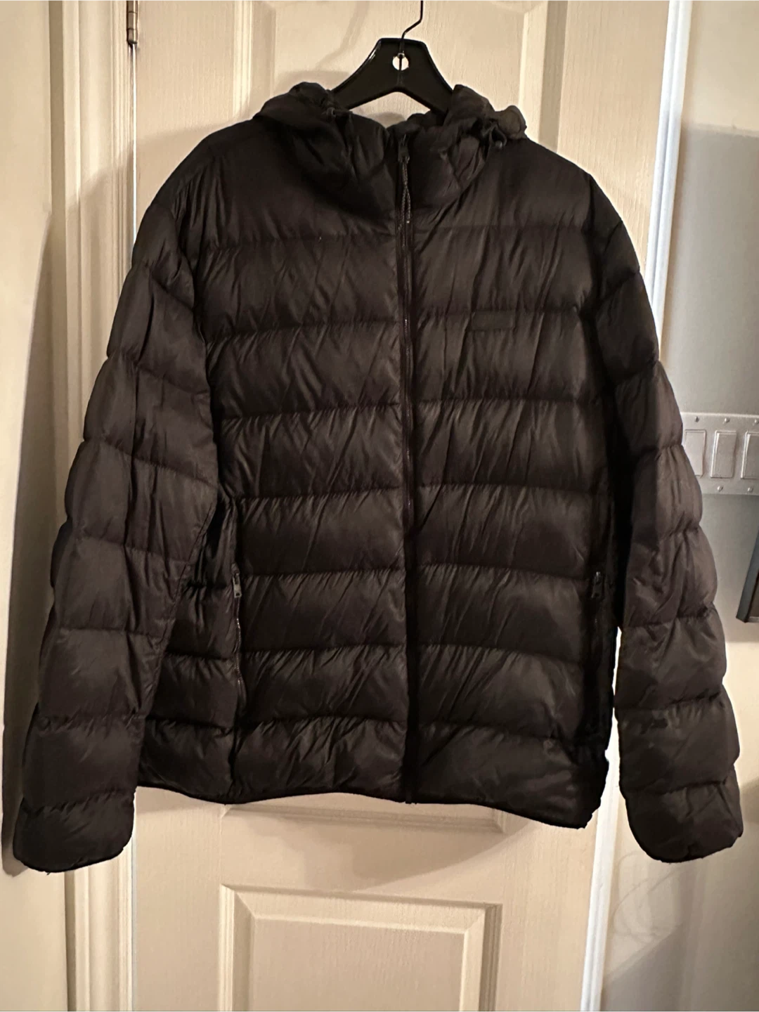Roots Black Puffer Jacket (Large) - photo 2