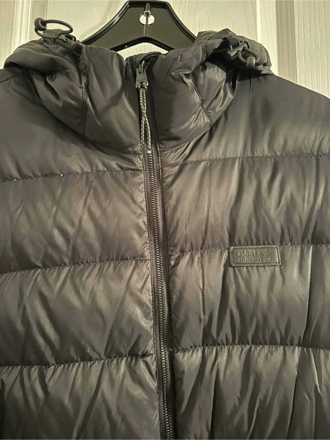 Roots Black Puffer Jacket (Large) - photo 3
