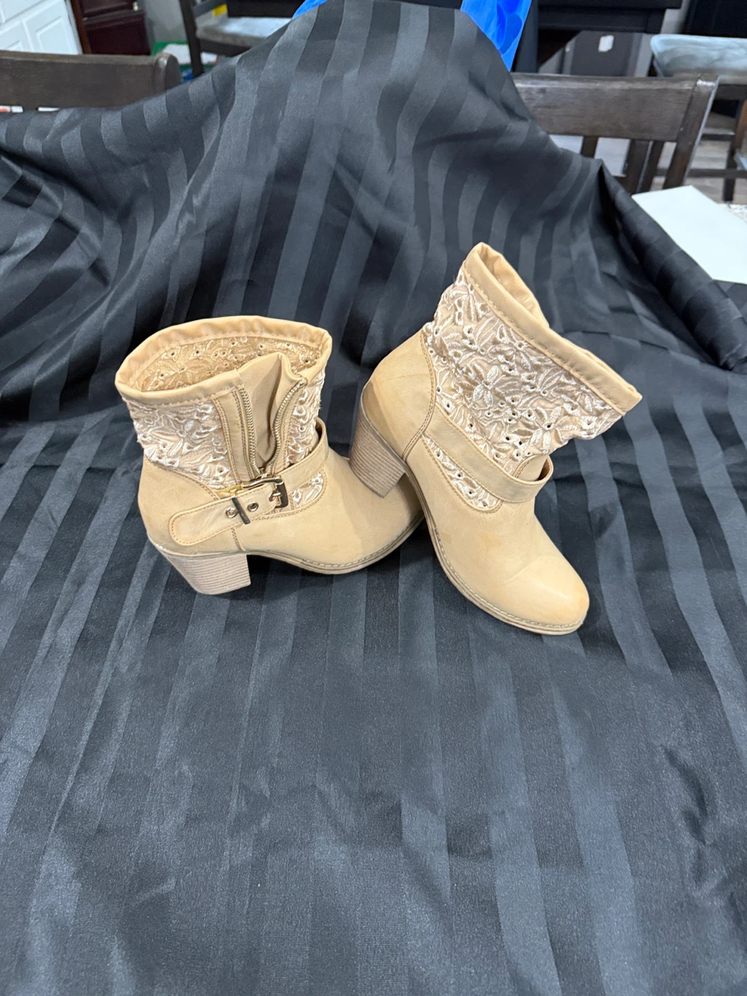 Beige Heeled Ankle Boots - photo 3
