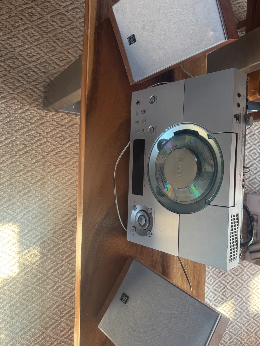 Yamaha CRX-TS10 Natural Sound CD Receiver - photo 3