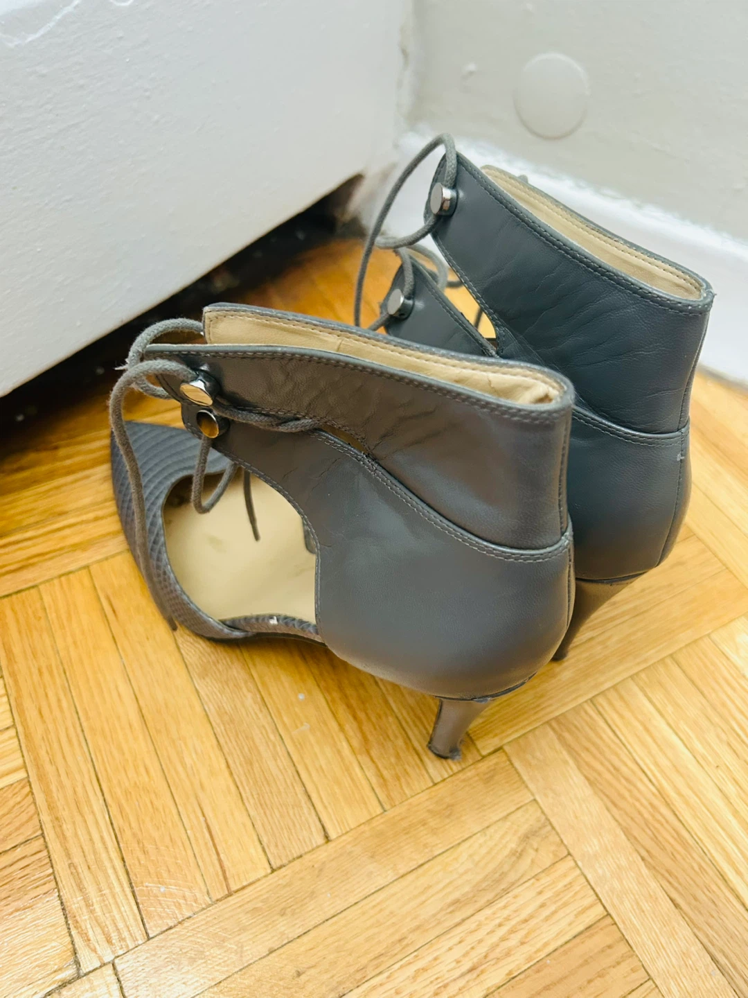 Cole Haan Gray Leather Heels, Size 7.5 - photo 2