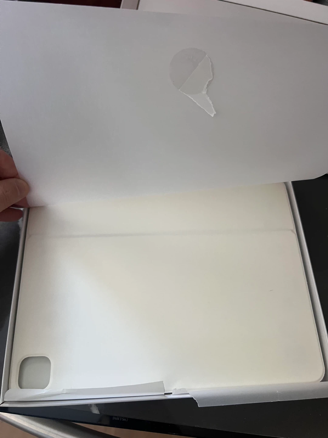 New Apple Magic Keyboard with Trackpad - White