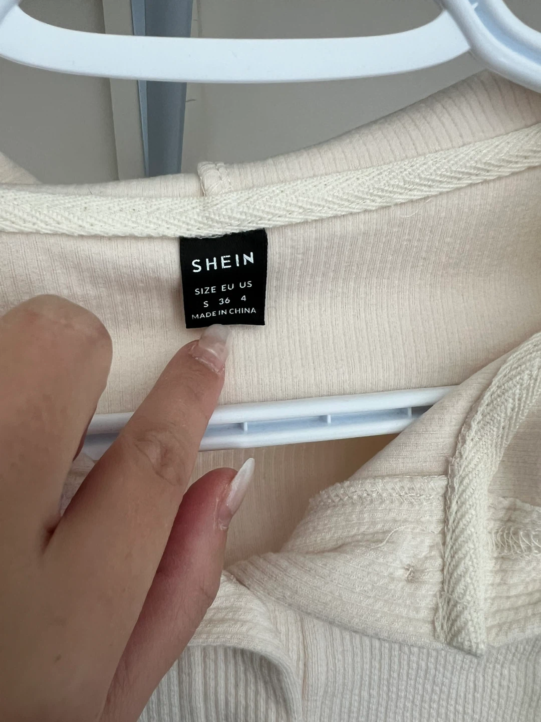 SHEIN Cream Cropped Hoodie - Size S - photo 3