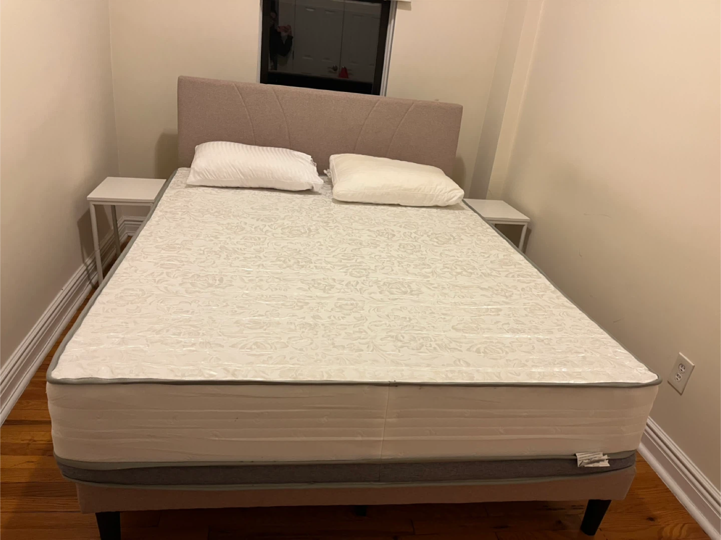 Bed Frame queen size - photo 4