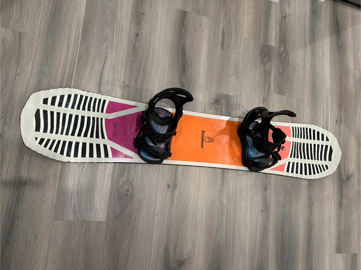 Bataleon Push Up Snowboard with Flux GS Bindings