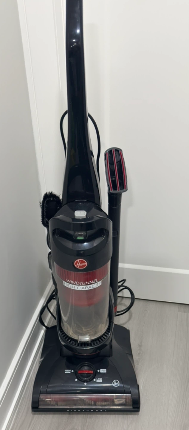 Hoover WindTunnel High Capacity Vacuum