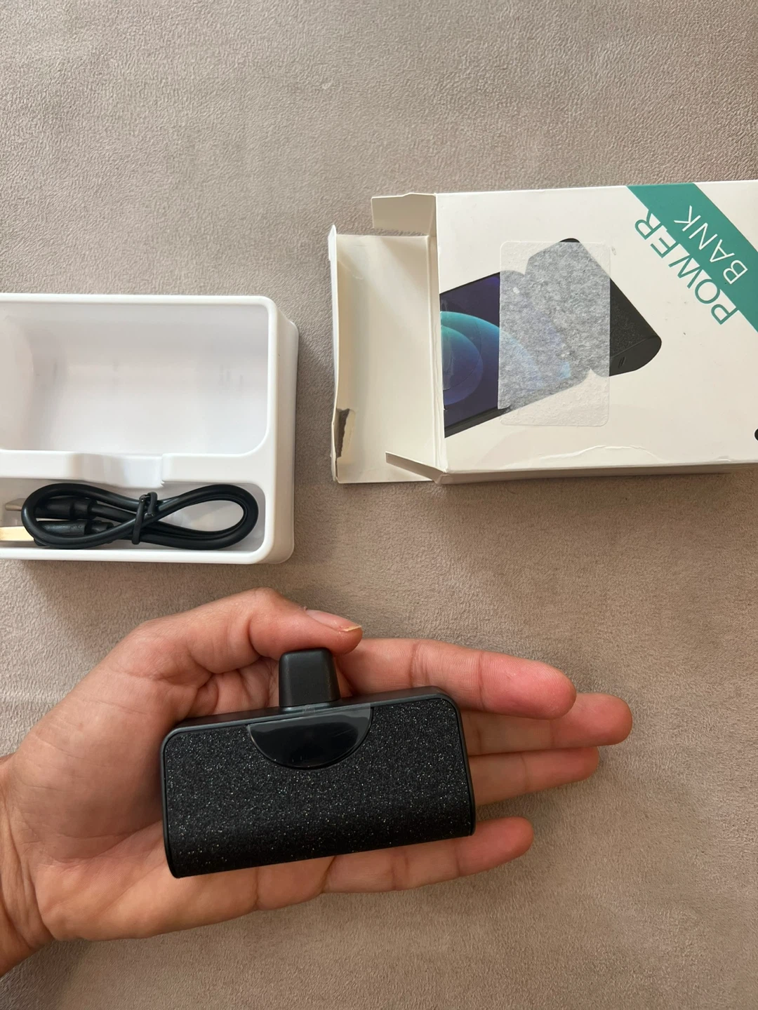 Smart Wi-Fi Plug and power bank for phone - photo 3