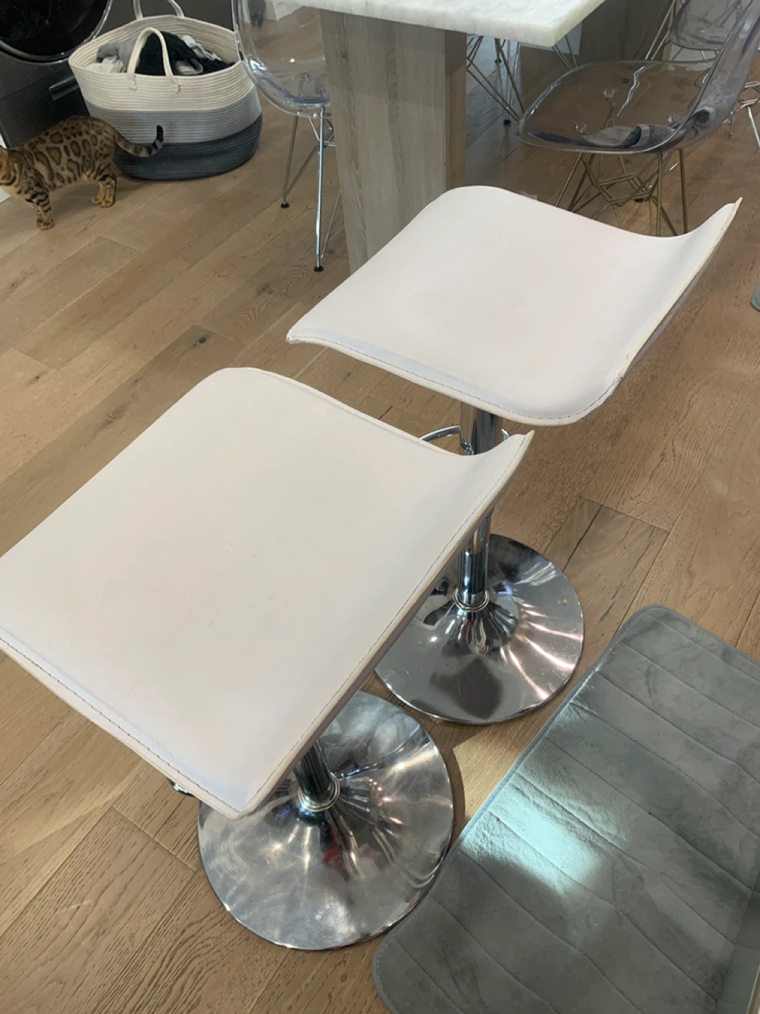 Bar stools - photo 2