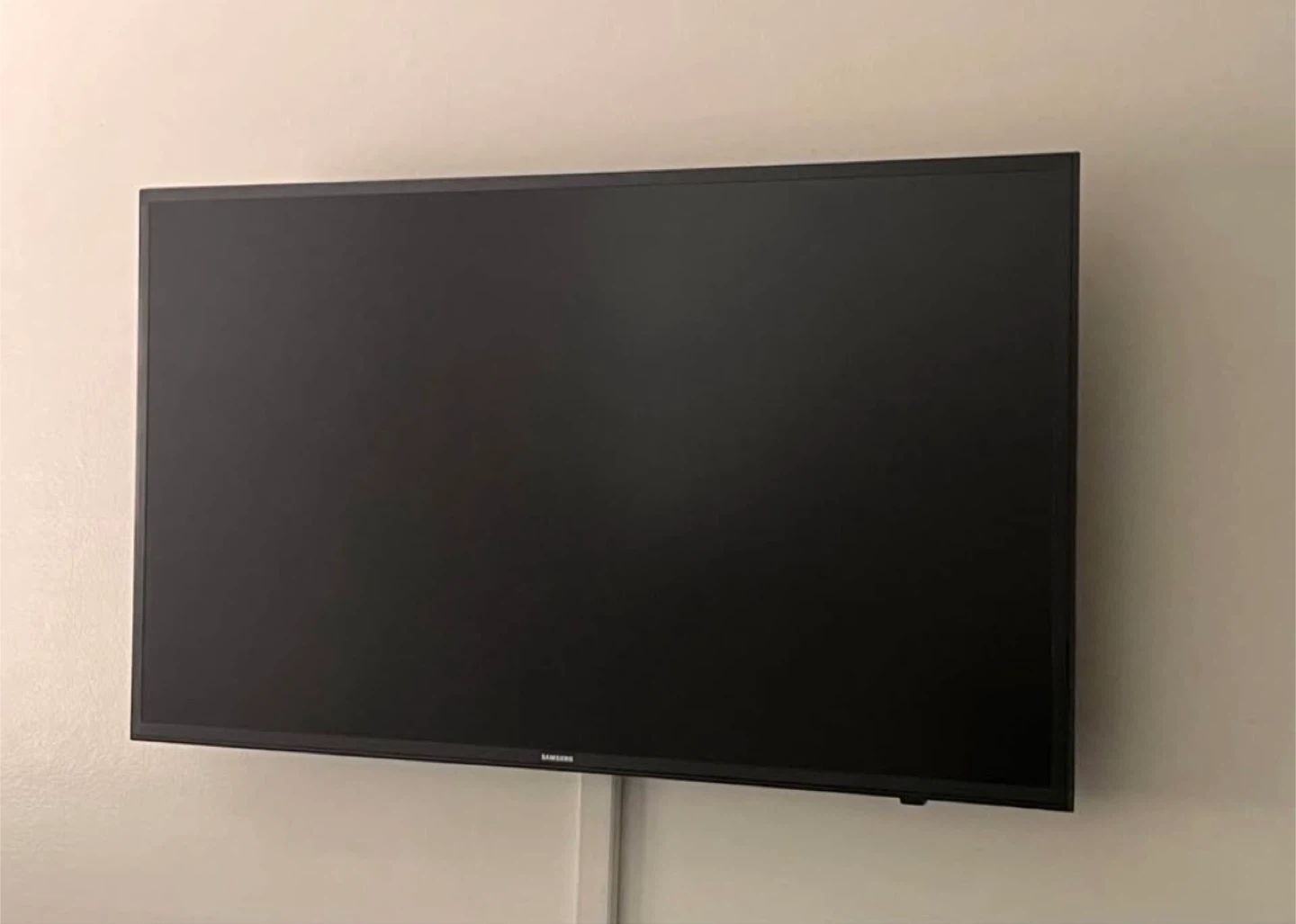 Samsung TV, 42”