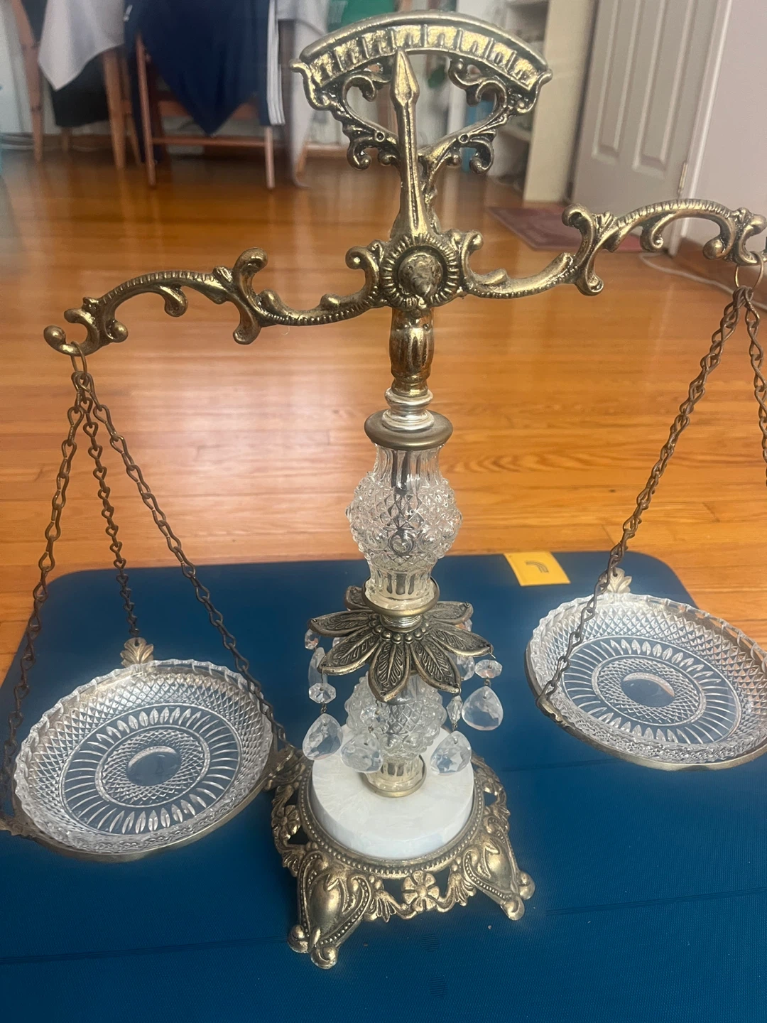 Vintage Decorative Brass & Crystal Scale - photo 2