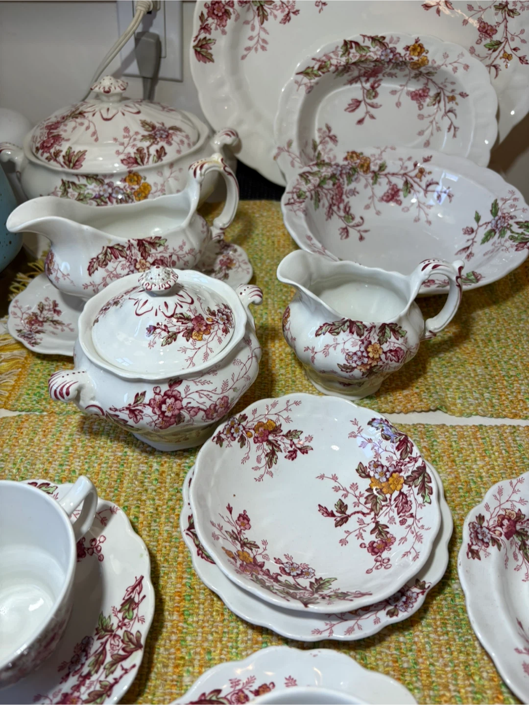 Vintage Royal Winton Floral China Set - photo 5