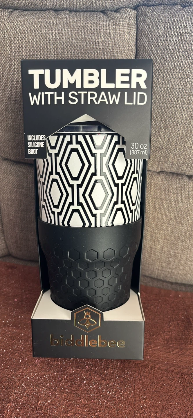 biddlebee 30oz Tumbler with Straw Lid - New in Box