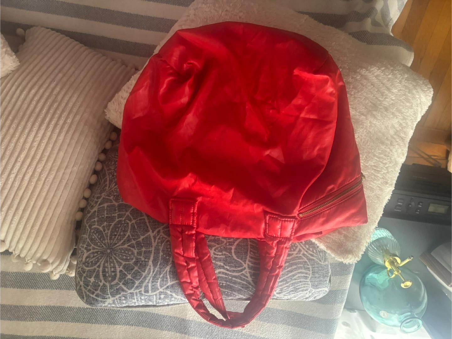 Red Puffer Tote Bag - photo 2