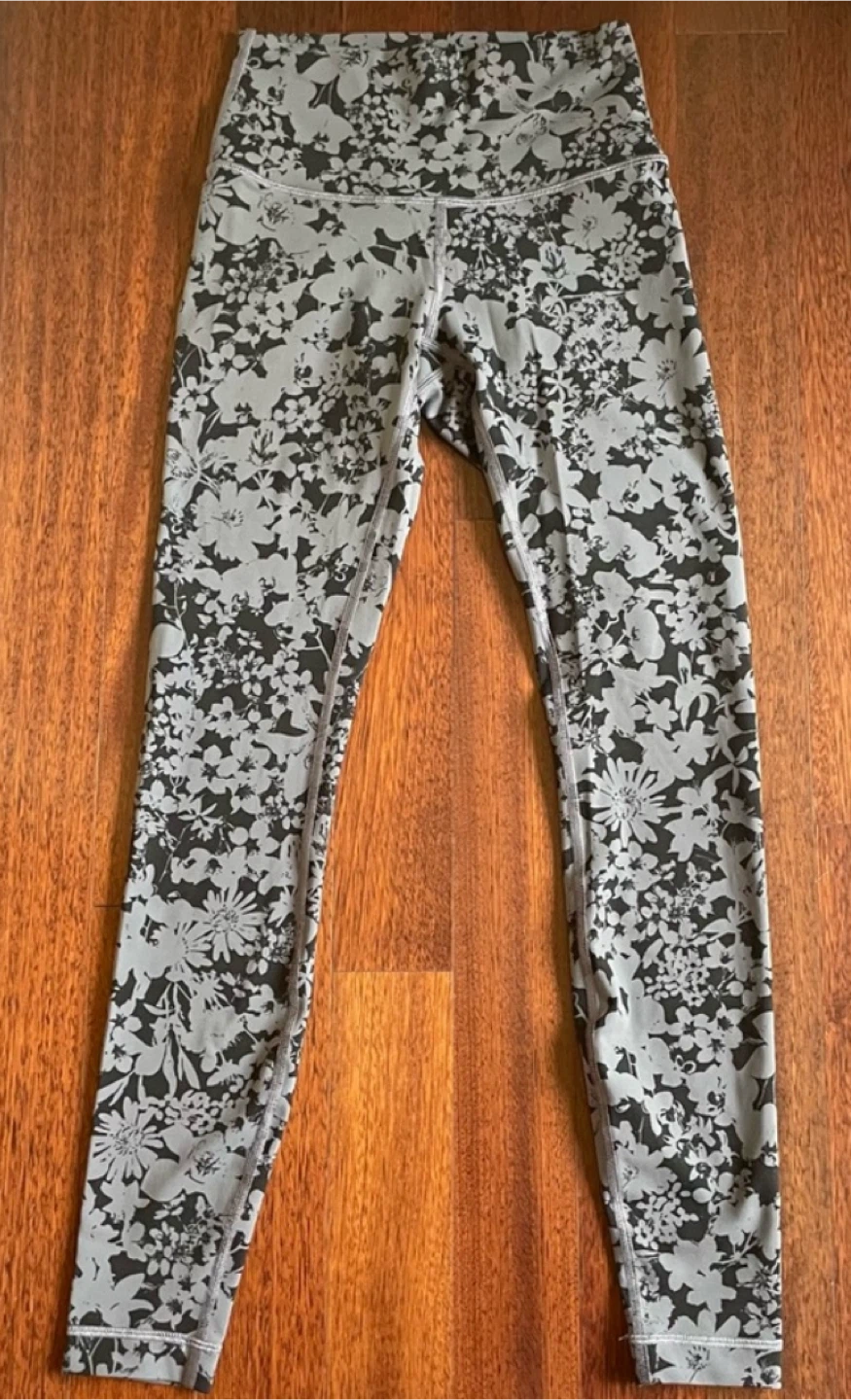 Lululemon Wunder Under Hi-Rise Leggings, Size 6
