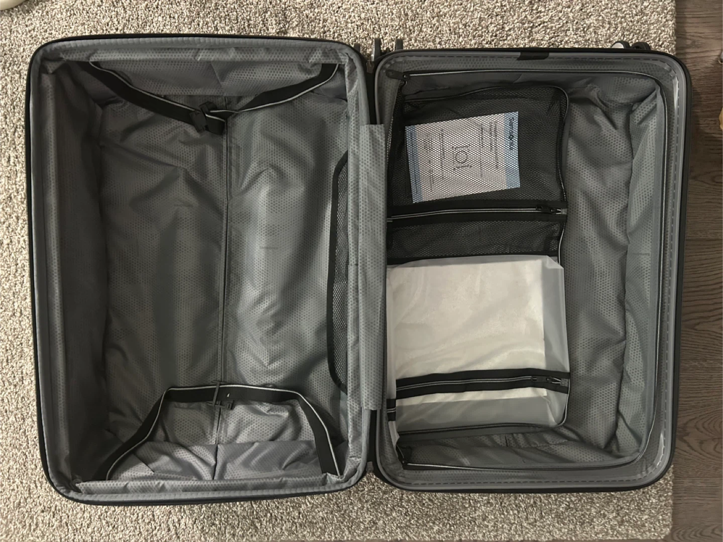 Samsonite Medium Spinner Suitcase - Black - photo 3