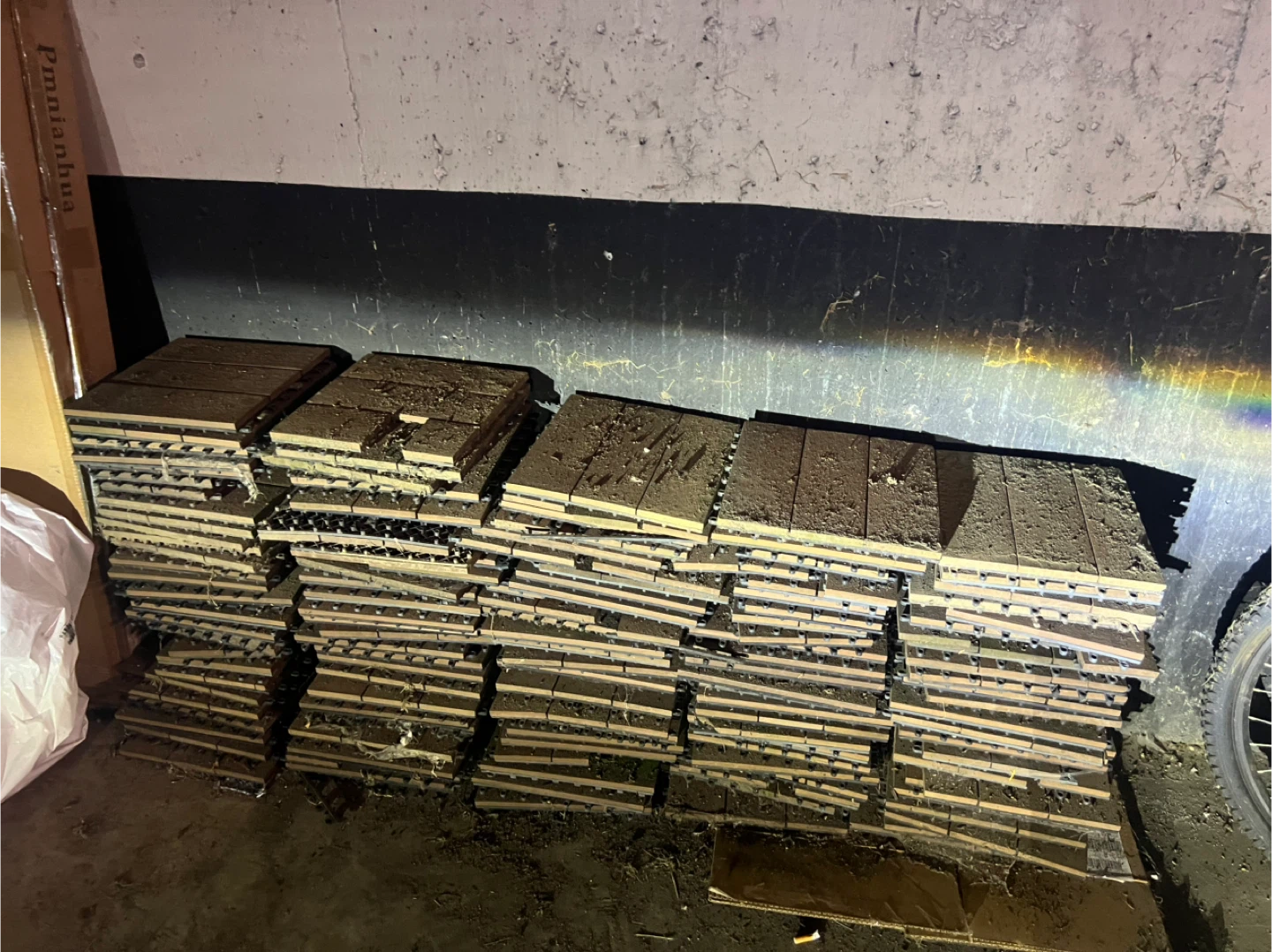 90+ Decking Tiles