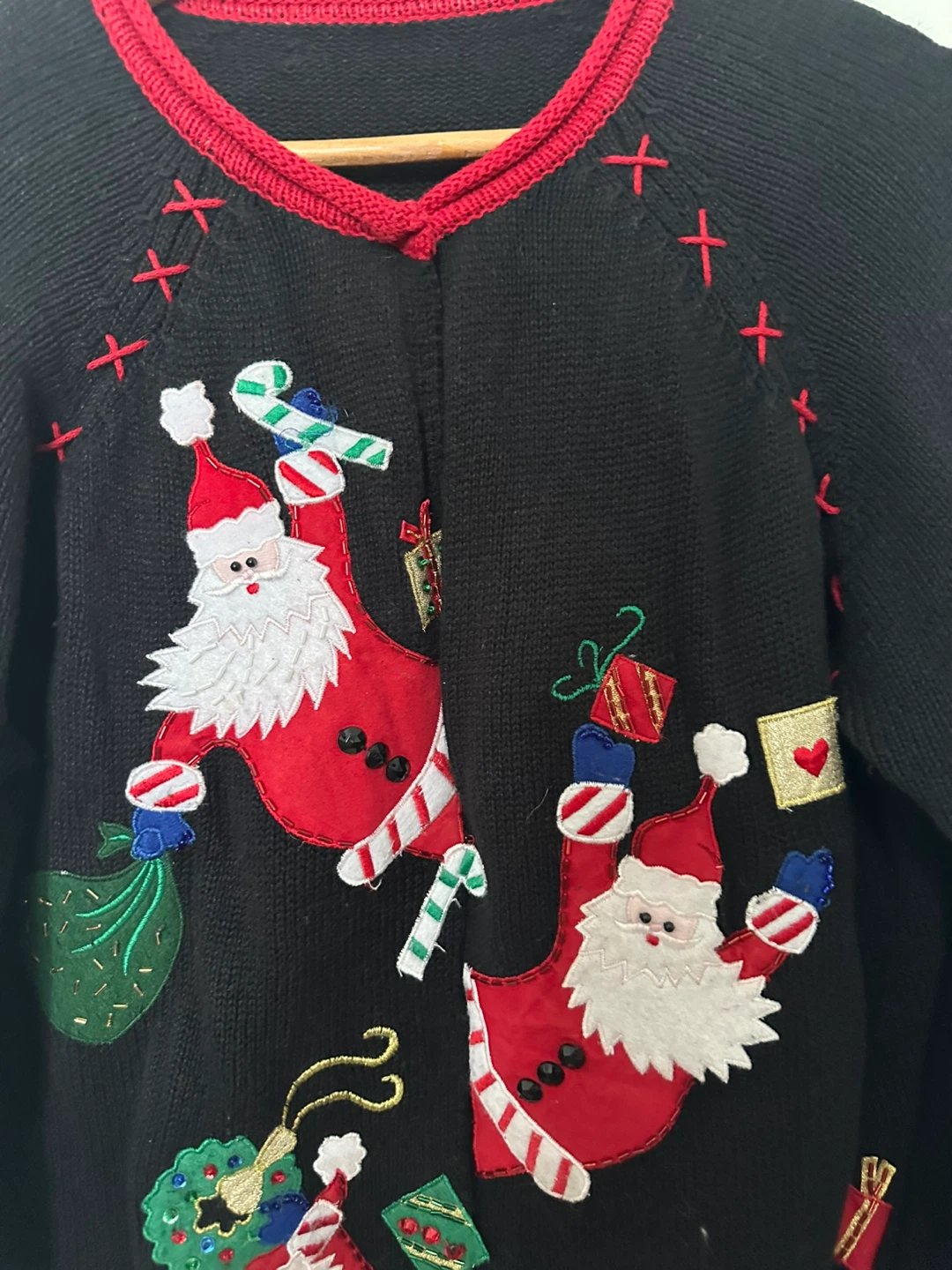 Vintage Santa Claus Christmas Sweater Tiara International 2004 - photo 3