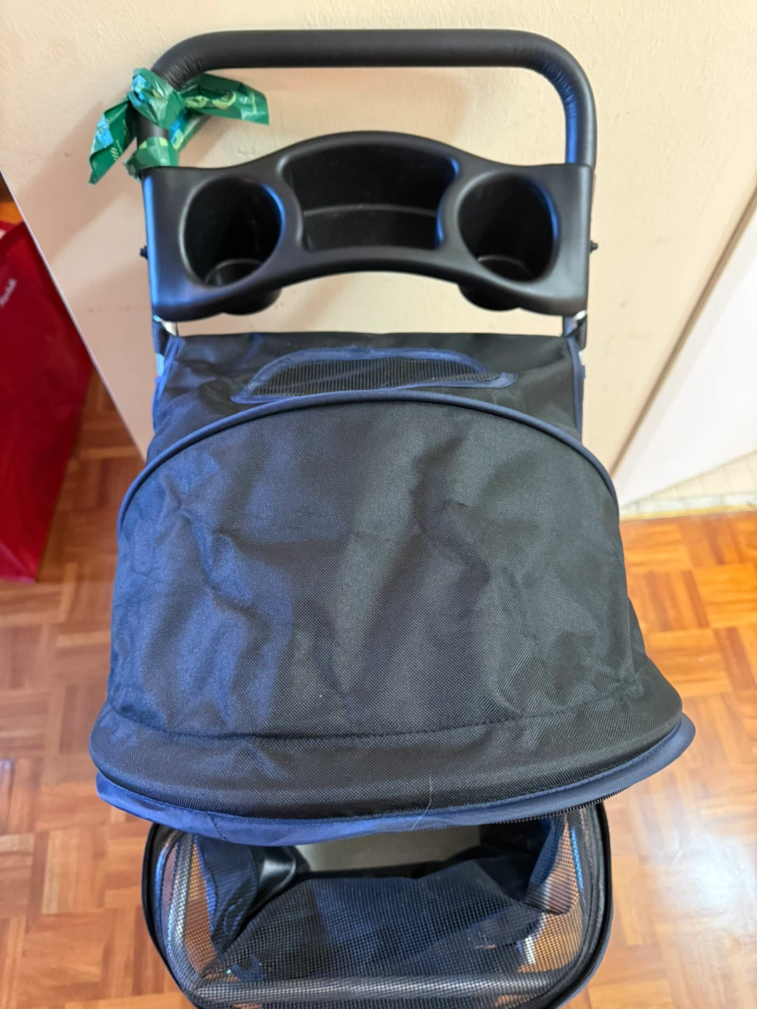 Black Pet Stroller - Easy Fold & Storage (Like New) - photo 5