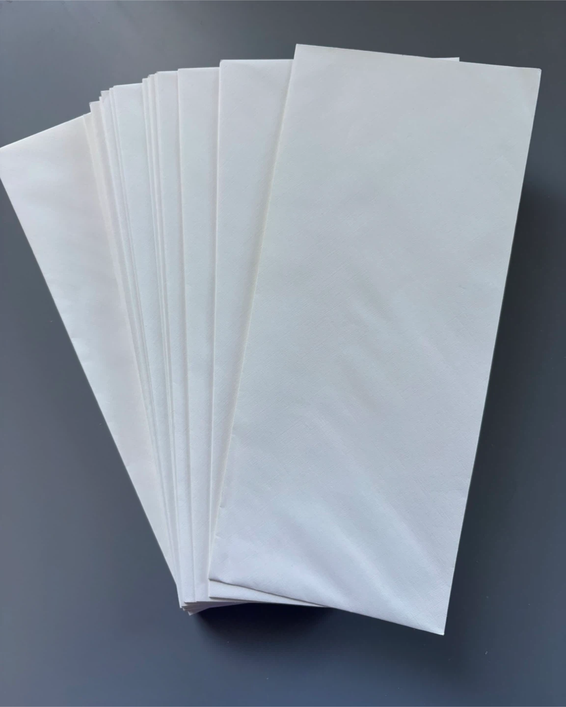 Royal Linen A10 Warm White Envelopes 50 ct - Linen textured