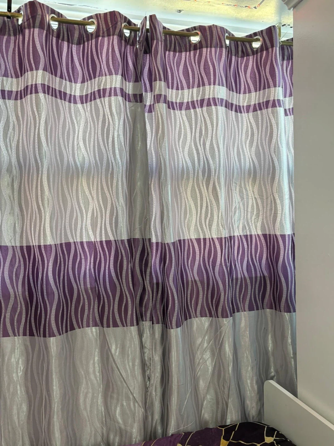 Purple Patterned Curtain & Rug Set