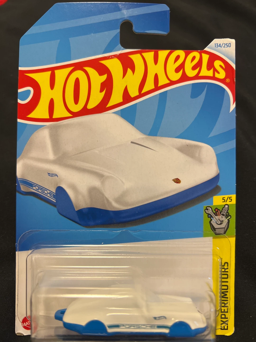 Hot Wheels - Porsche 911 Key Chain - New in-package