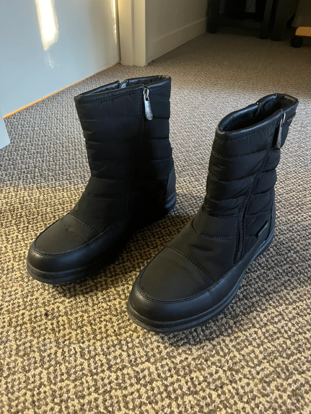 Black Women Winter Boots, Size 11