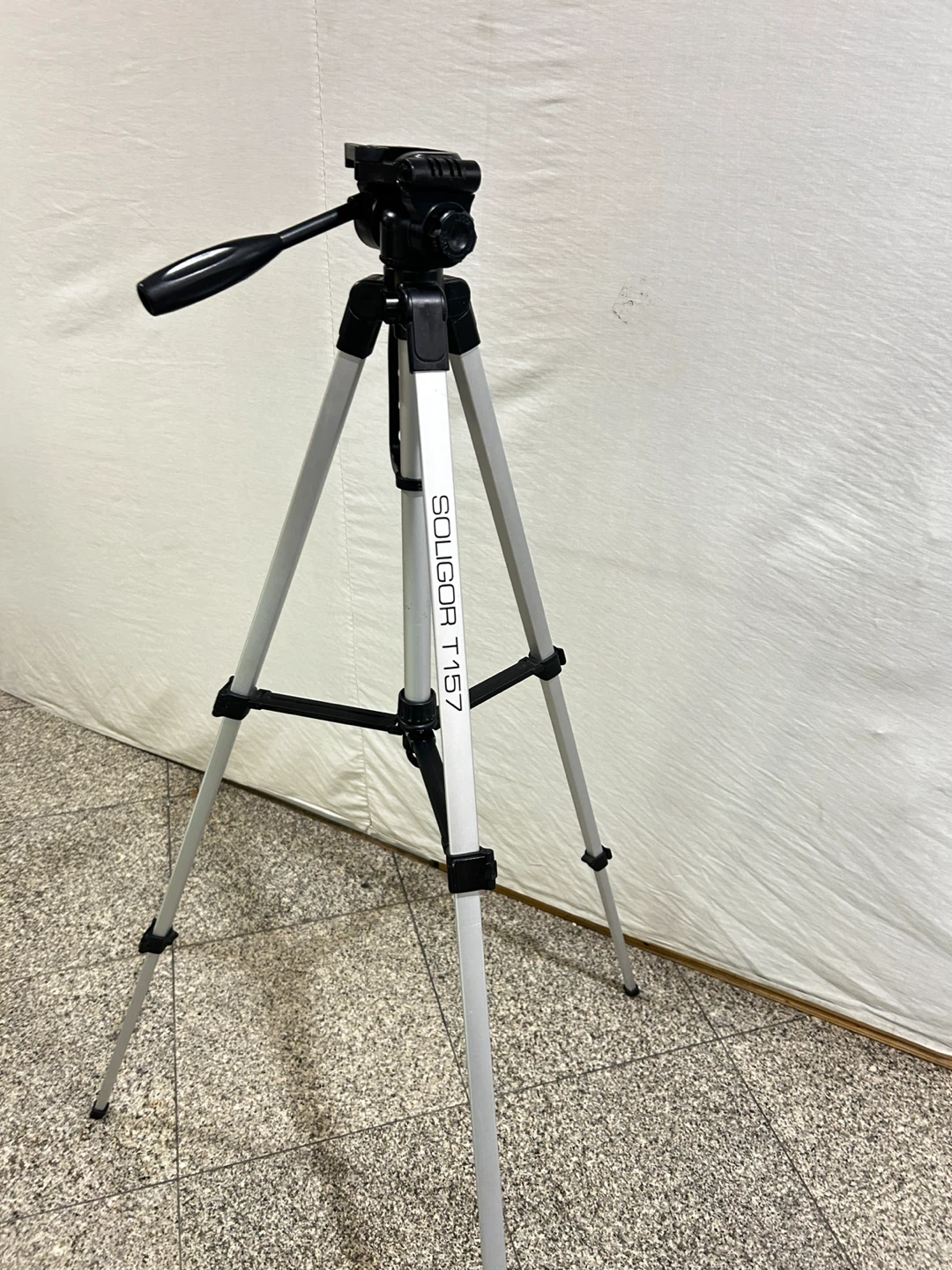 Soligor T157 Tripod
