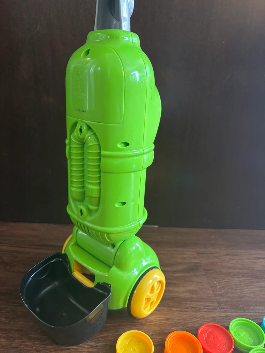 LeapFrog Pick Up & Count Vacuum - photo 4