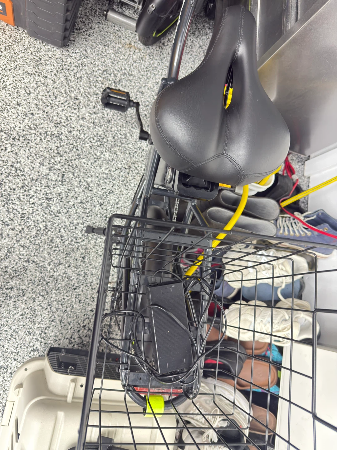 Innuwheel Electric Bike with Basket - photo 3
