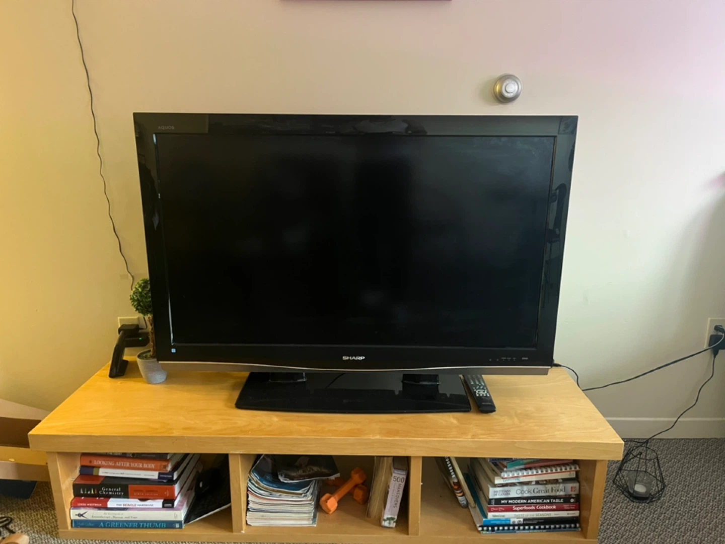 Sharp AQUOS TV 46"