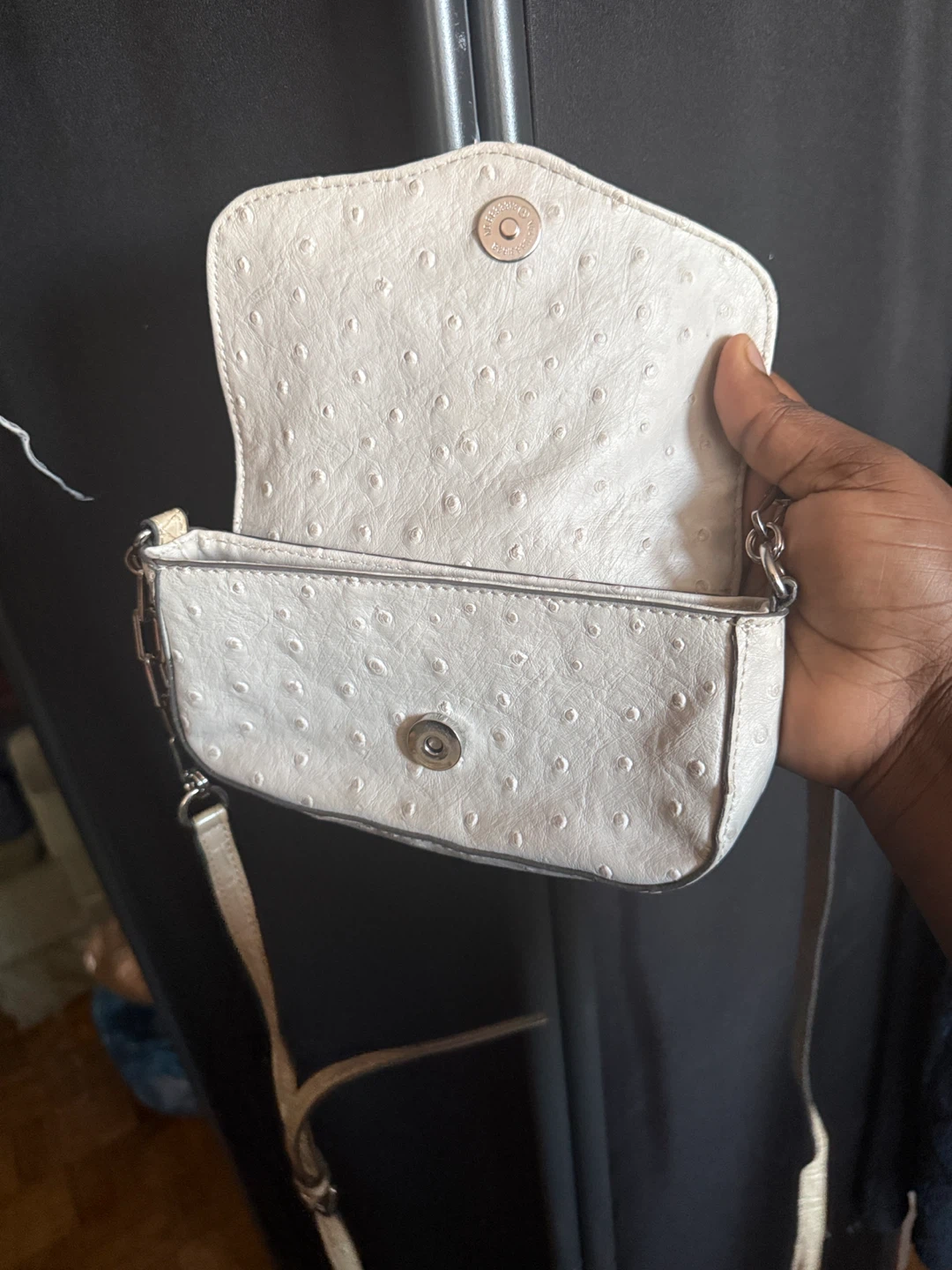 Guess Cream Purse with Bow - photo 2