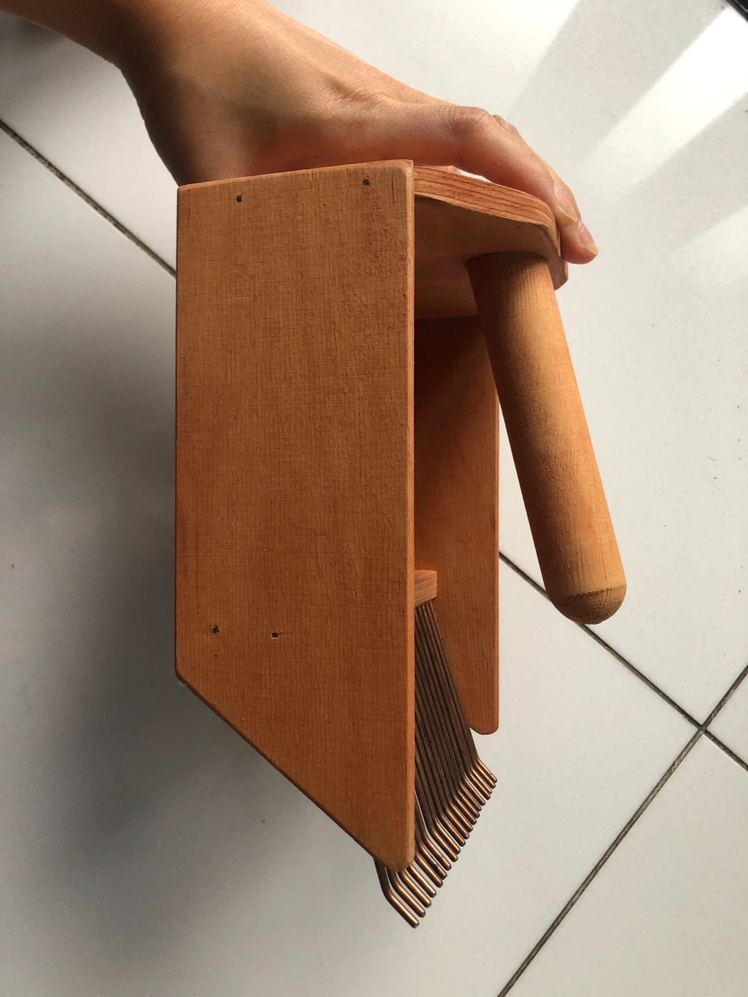 Vintage Wooden Berry Picker - photo 3