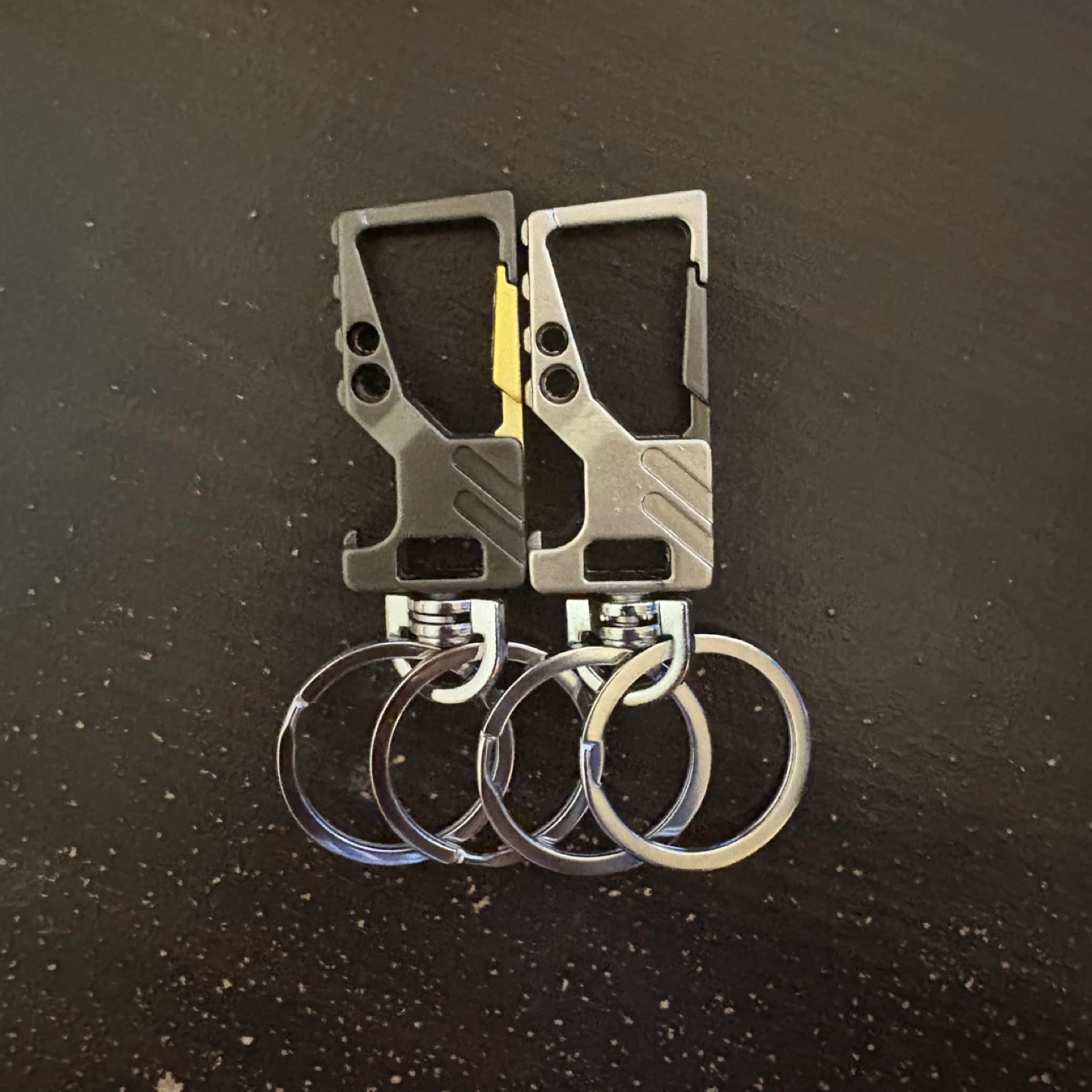 2 pcs Metal Car Keychain Bottle Opener