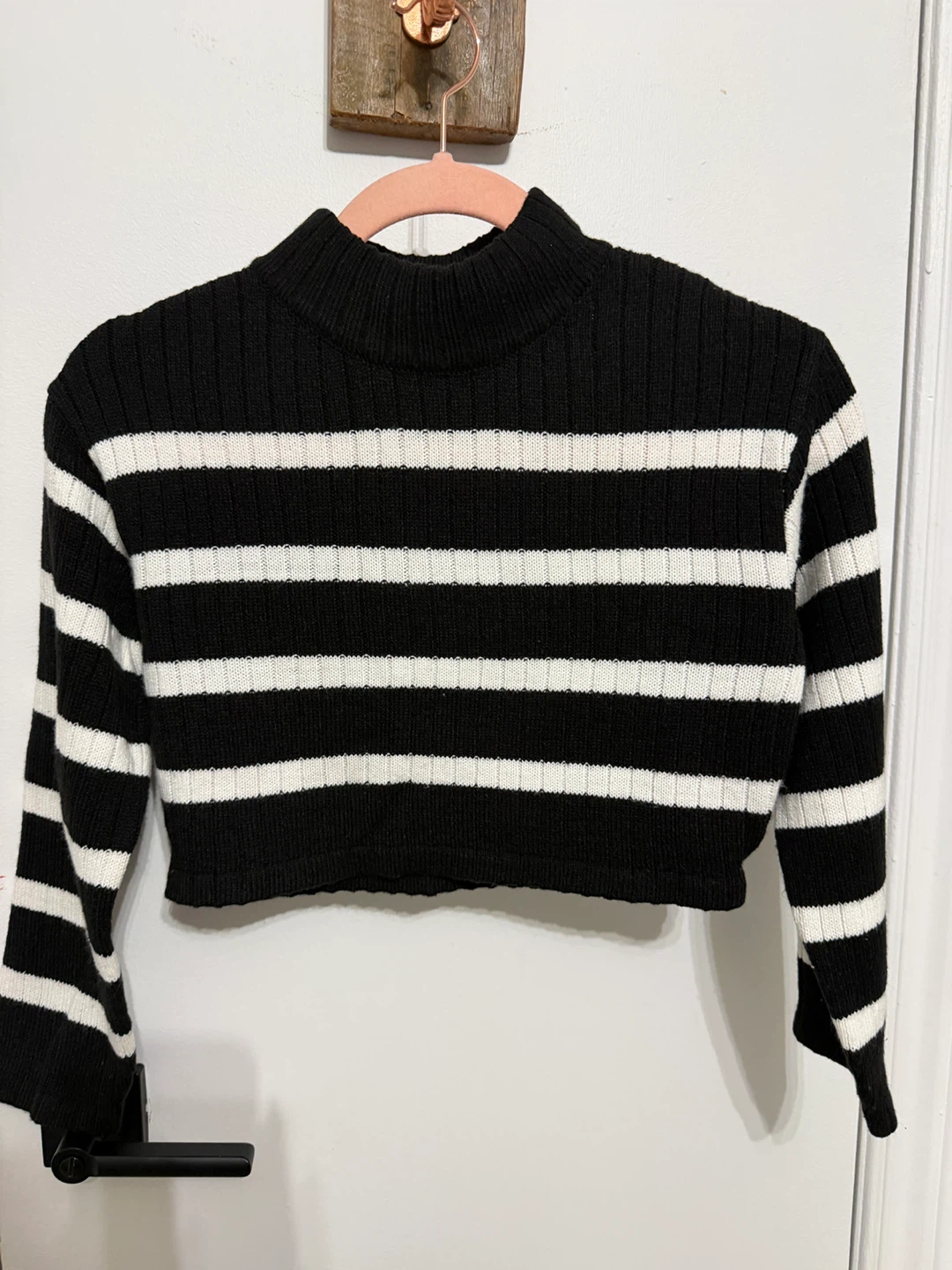 8/10-2 Long sleeve crop sweaters