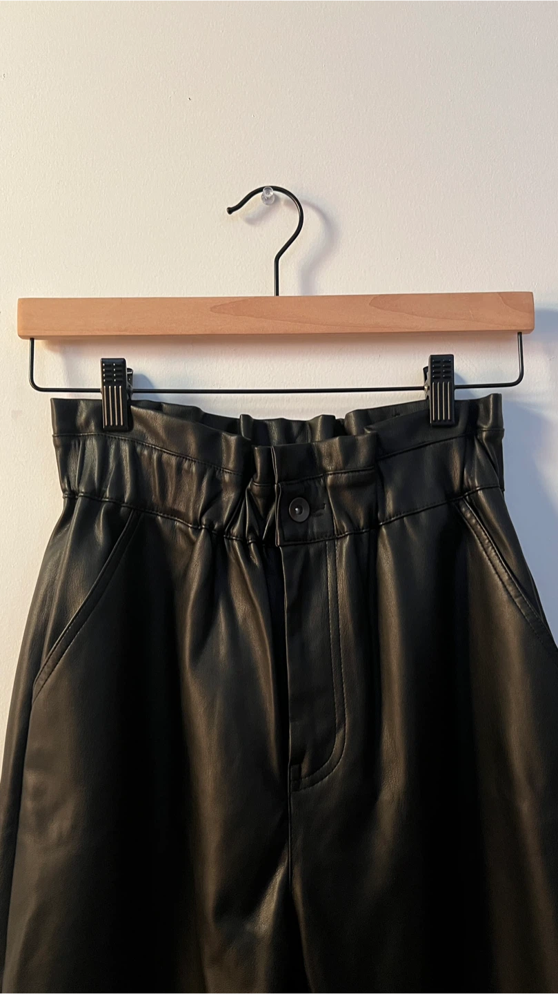 Zara Faux Leather Paperbag Waist Pants Black - photo 3