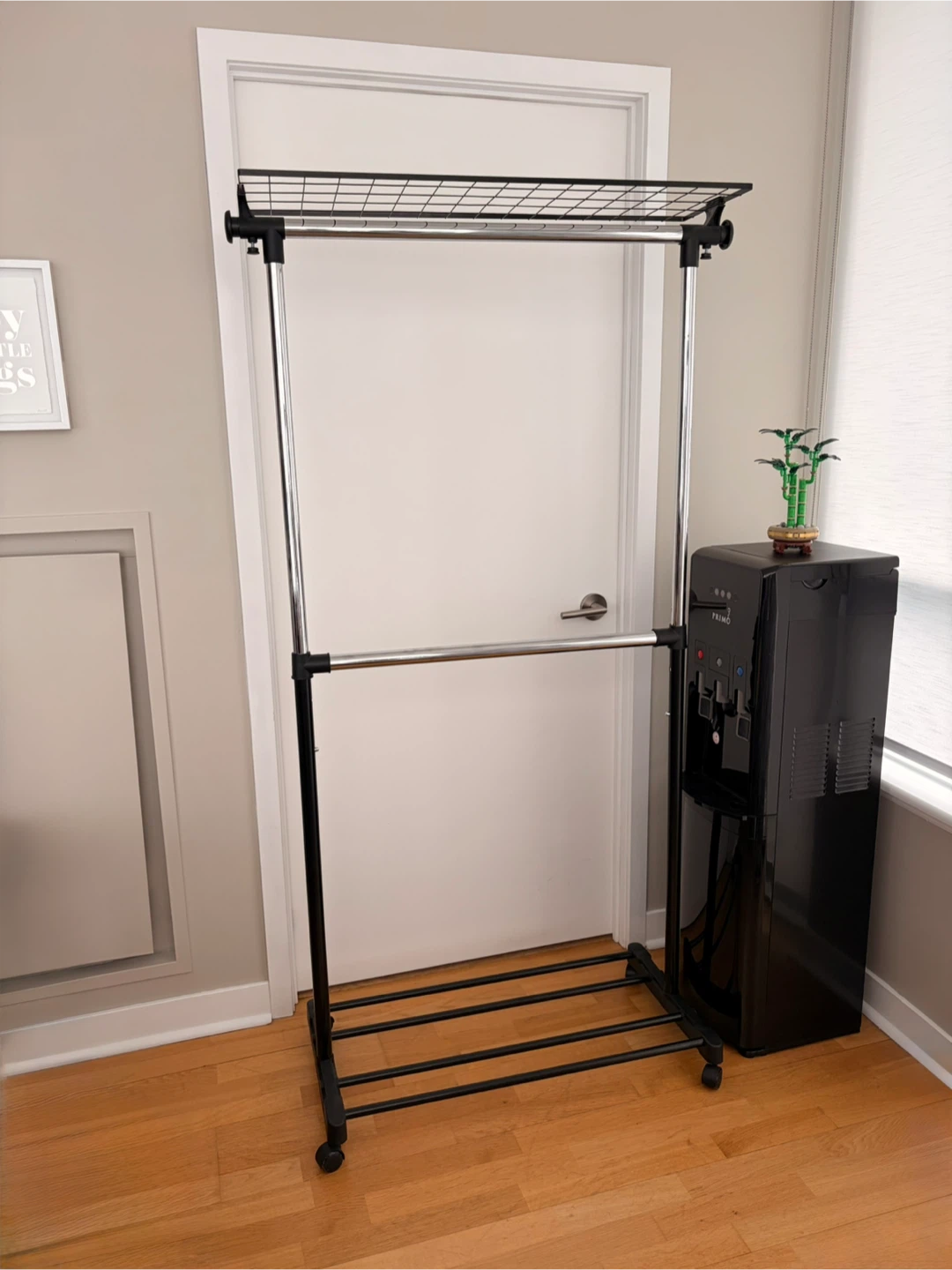 Extendable Clothing Rack 2-Tier Excellent Condition - photo 2