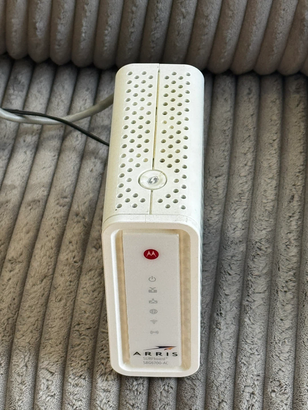 Arris SURFboard SBG6700-AC Cable Modem Router - photo 5